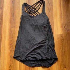 Lululemon drape back tank with built in bra 8